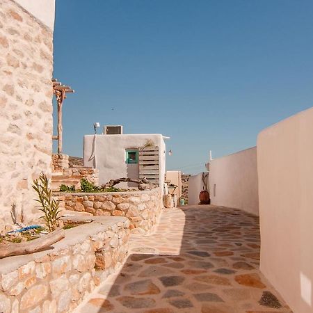 Dimitrakis Guesthouse โดนูสซา ภายนอก รูปภาพ