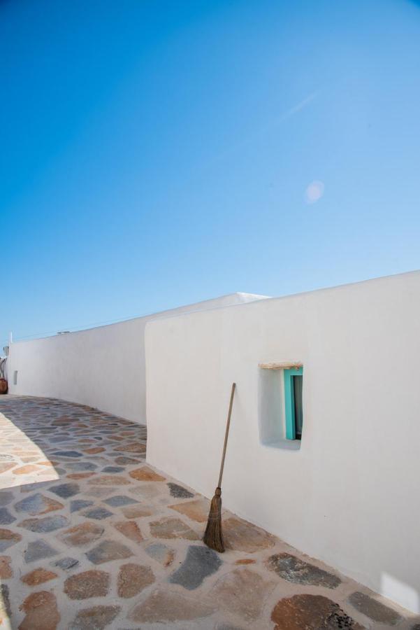 Dimitrakis Guesthouse โดนูสซา ภายนอก รูปภาพ