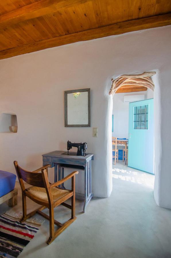 Dimitrakis Guesthouse โดนูสซา ภายนอก รูปภาพ