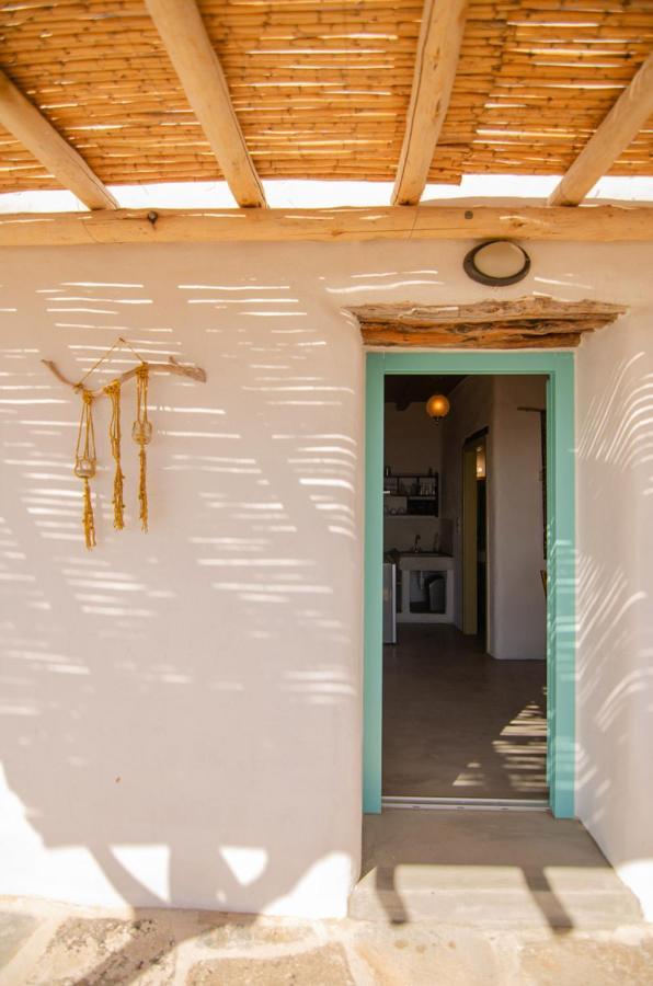 Dimitrakis Guesthouse โดนูสซา ภายนอก รูปภาพ
