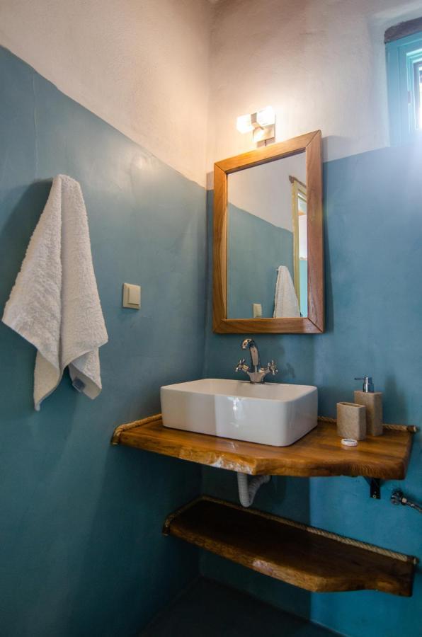 Dimitrakis Guesthouse โดนูสซา ภายนอก รูปภาพ